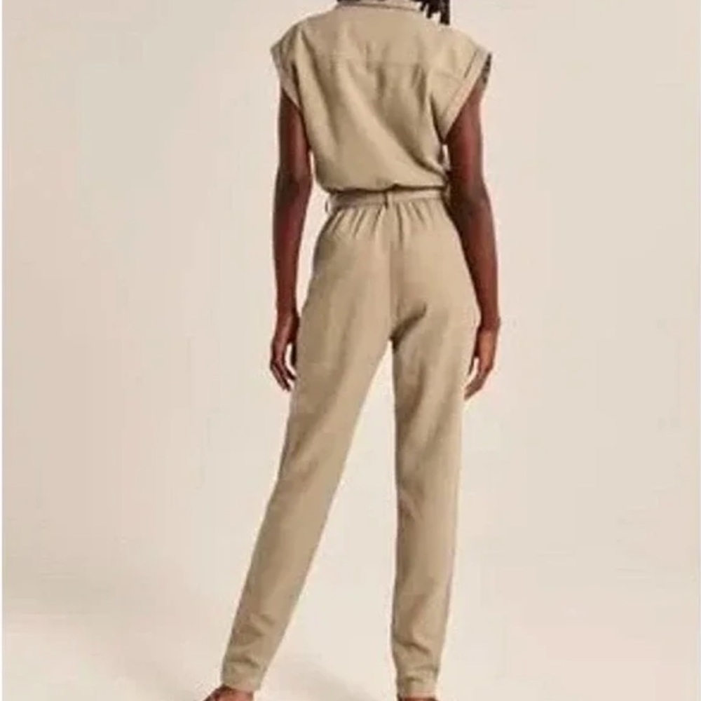 A&F Utility Pantsuit - Picture 4 of 5